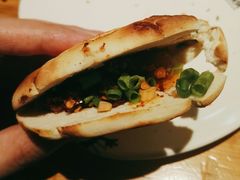 白吉馍-木屋烧烤(万德庄店)