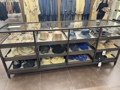 -巴宝莉工厂店/折扣店(工厂店)