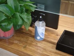 -华夏典当行(龙德广场店)