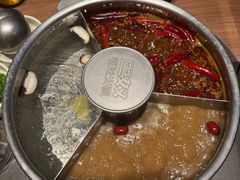 经典牛油辣锅-巴奴毛肚火锅(京西大悦城店)
