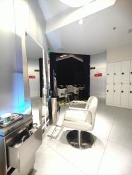 -PE SALON