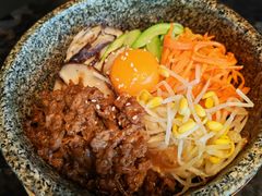 烤牛肉石锅拌饭-雾山韩式烤肉·海南糟粕&椰子鸡火锅·海景餐厅(三亚绿发山海天JW万豪酒店)