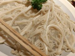 -尚尚仙·酸汤猪手·猪肚鸡火锅(华联万柳购物中心店)