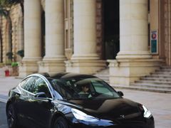 -TESLA 特斯拉(广州天环广场体验店)