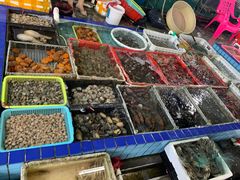 -霞涌市场海鲜摆卖区
