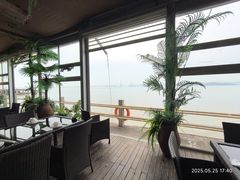 -鹰龙海畔度假酒店(咸祥店)