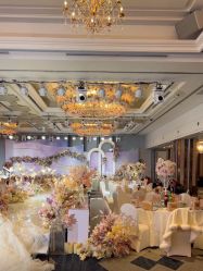 -曼格纳婚礼艺术中心(张江店)