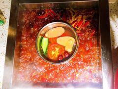 -二荆条·蜀鲜汇城市森林火锅