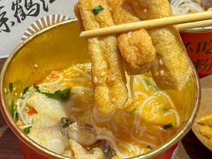 -鹤江桥·红油牛肉粉(SKP店)