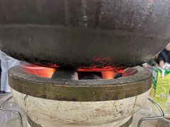 -威邵鸡煲(西华路总店)