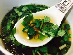 -何鲜菇火锅(大营盘店)