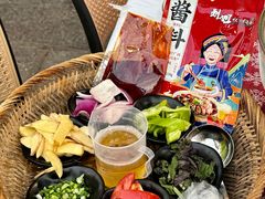 -刘姐啤酒鱼民族演艺餐厅(西街总店)