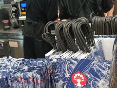 -霸王茶姬(上海静安大悦城店)
