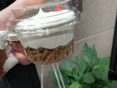 -红宝石·鲜奶小方·海派西点房(南丹店)