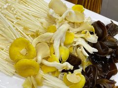 -朴小妹人参鸡汤火锅(长白山万达店)