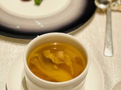 野菌瑶柱炖干鲍汤-上海和平饭店龙凤厅 Dragon Phoenix