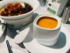 番茄玉米煲龙骨-汤城小厨•粤菜•靓汤(苏州街店)