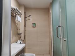 -鑫雅居公寓(广州南站地铁站店)