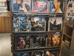 -黑胶星球(华发中城商都店)