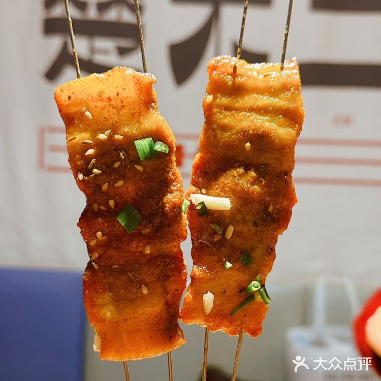 “强哥”都打卡过的武汉烧烤店,你不想去尝一尝吗