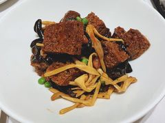 四喜烤麸-新吉士·上海菜(浦东LCM置汇旭辉店)