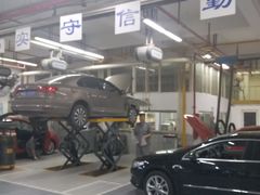 -北京运通博恩一汽大众4S店(亦庄店)