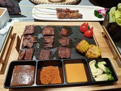 -左庭右院鲜牛肉火锅黑金店(陆家嘴中心店)