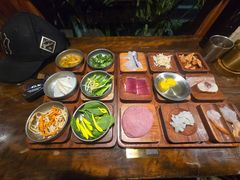 -银米·云南传统过桥米线(双廊黑金冠店)