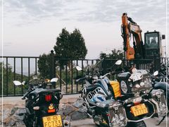 -鬼笑石后山停车场