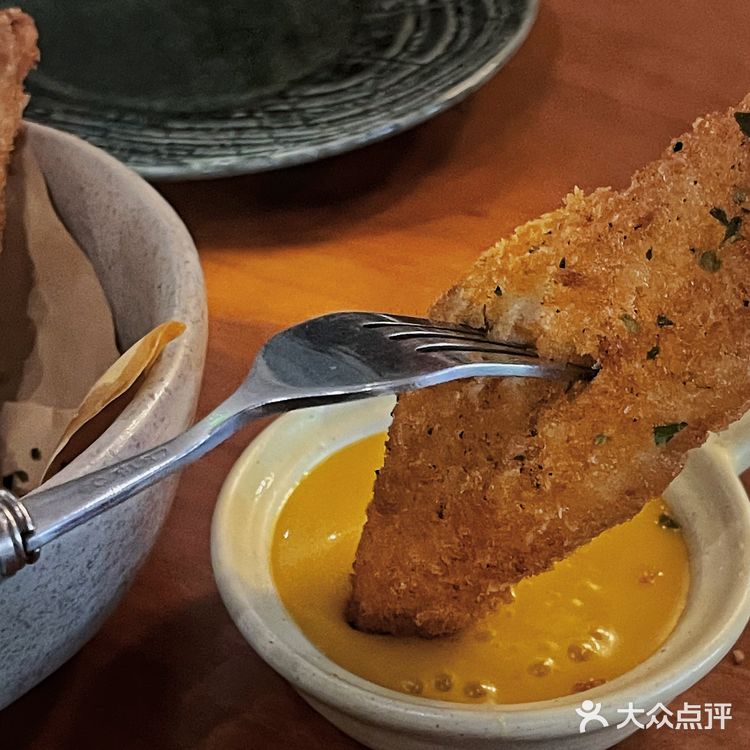 谁能拒绝上海这碗黑松露鹅肝和牛饭!值得n刷