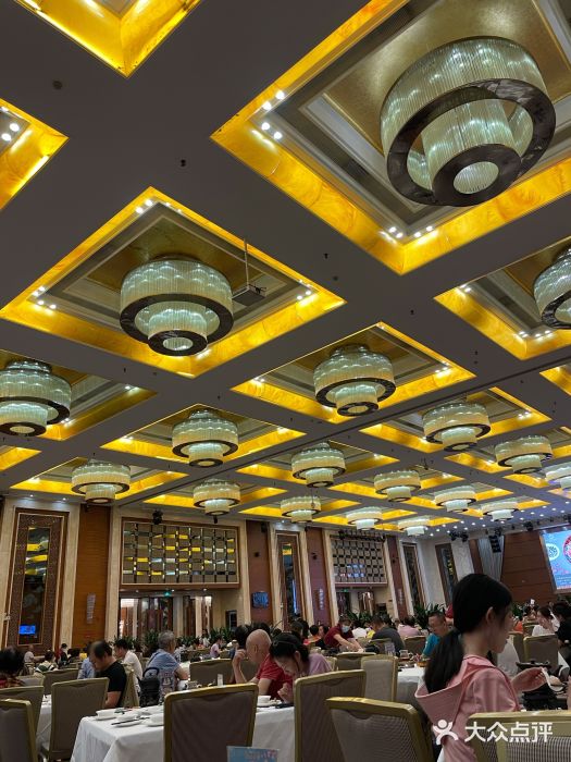 顺德人家食府(黄金广场店)大堂图片