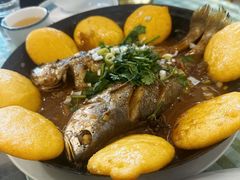 杂鱼贴饼子-华圆美食