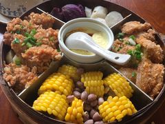 -黄桷树曹家私房菜(江与城店)