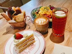 -Dough&Joe团憩(瑞虹天地月亮湾店)