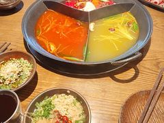 -巴卤社老火锅(财富店)