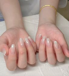 -睫毛弯弯·美甲美睫