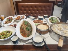 -梅利汴京烤鸭•开封豫菜地标店(东大街店)