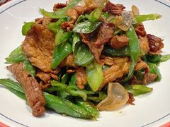 -韵味湘肴·小炒黄牛肉(五一广场美食地标店)