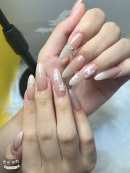 -小黑瓶美甲美睫
