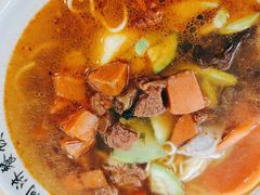 -同济大学本部学苑饮食广场