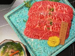 -山川小町·极番烧肉(新地假日广场店)