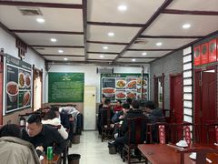 -湖南人家湘菜馆(镇江路店)