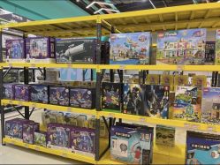 -卡通派潮品玩具折扣仓(青岛新城吾悦广场店)