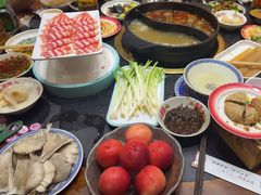 -沸炉重庆老火锅(军事博物馆店)