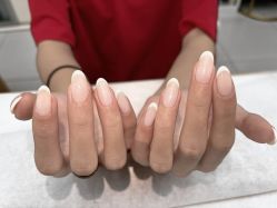 -赢韵美甲美睫瑞士净斑中心