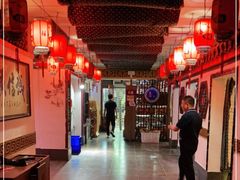 大堂-胖哥牛蛙龙虾烧烤城(育才路店)