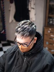 -海文先生国潮烫染男士理发馆