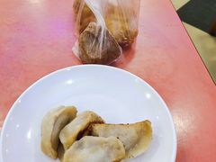 鲜肉月饼-草庐酒家