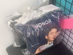 -荣耀授权专卖店(黄浦浙江中路店)