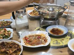 -龙井源餐厅(龙井峡漂流店)